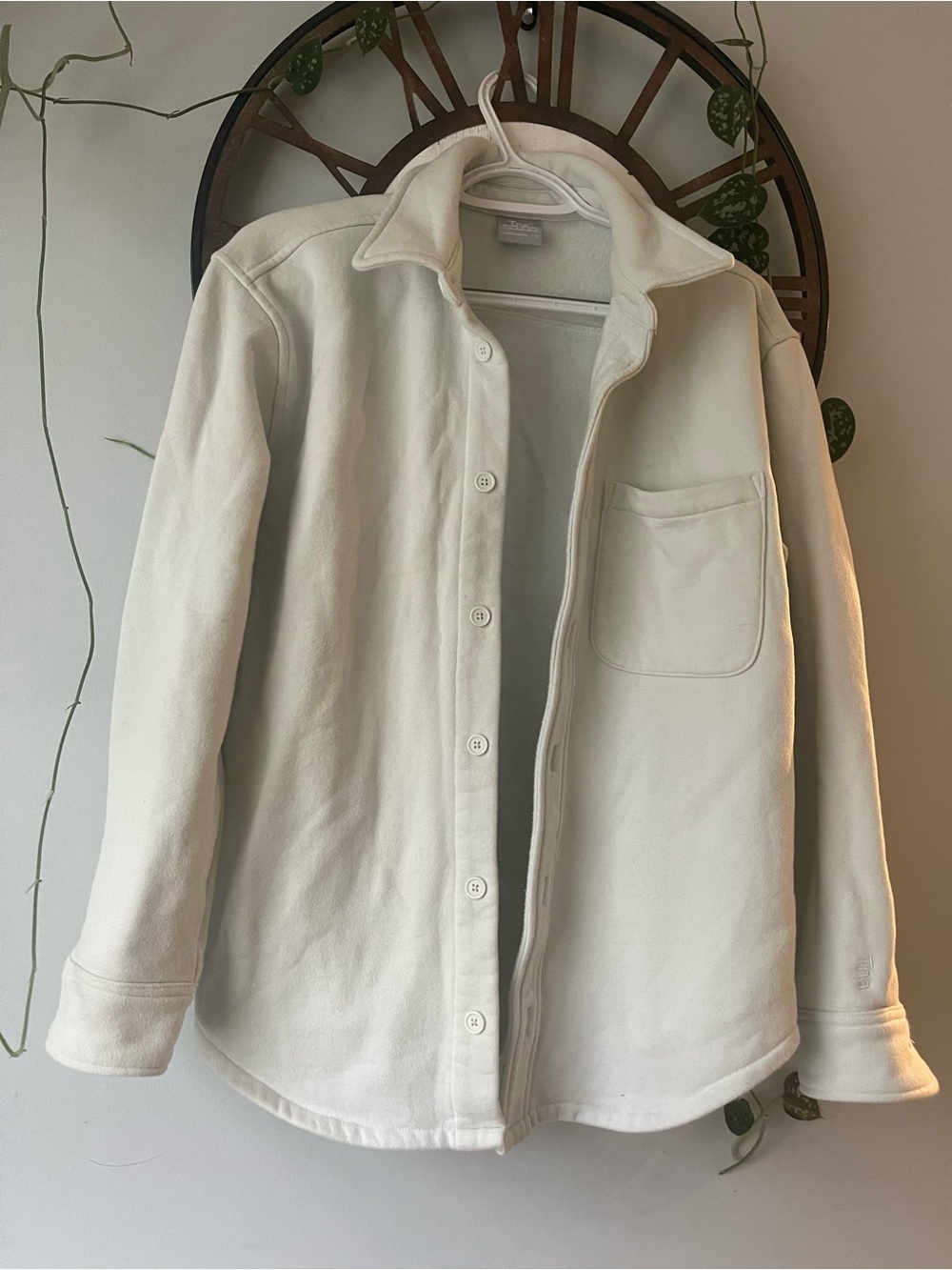 Aritzia TNA cozy fleece shacket
